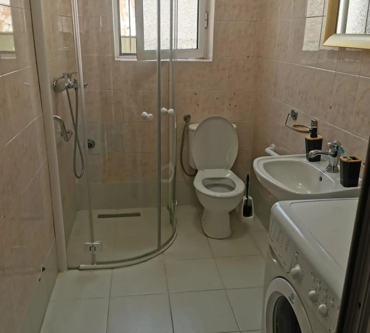 Gm Tirana Hostel