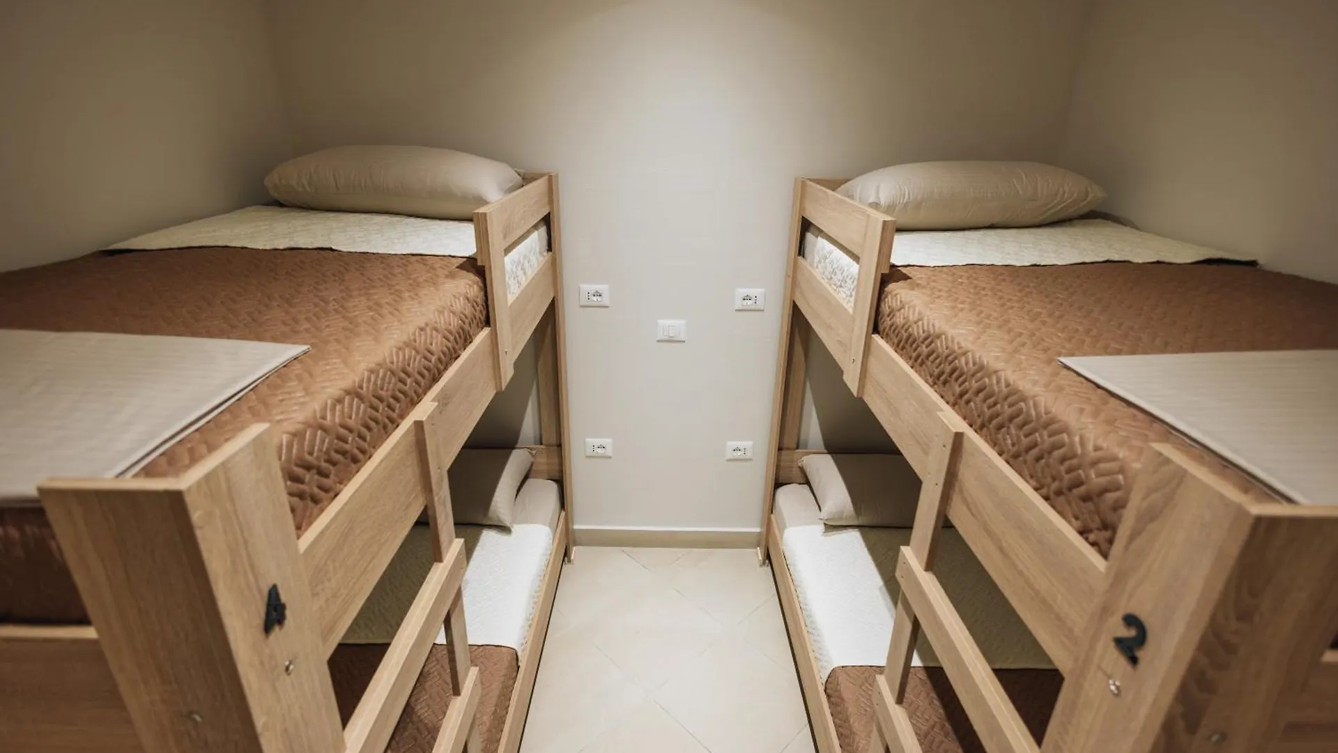 Gm Tirana Hostel