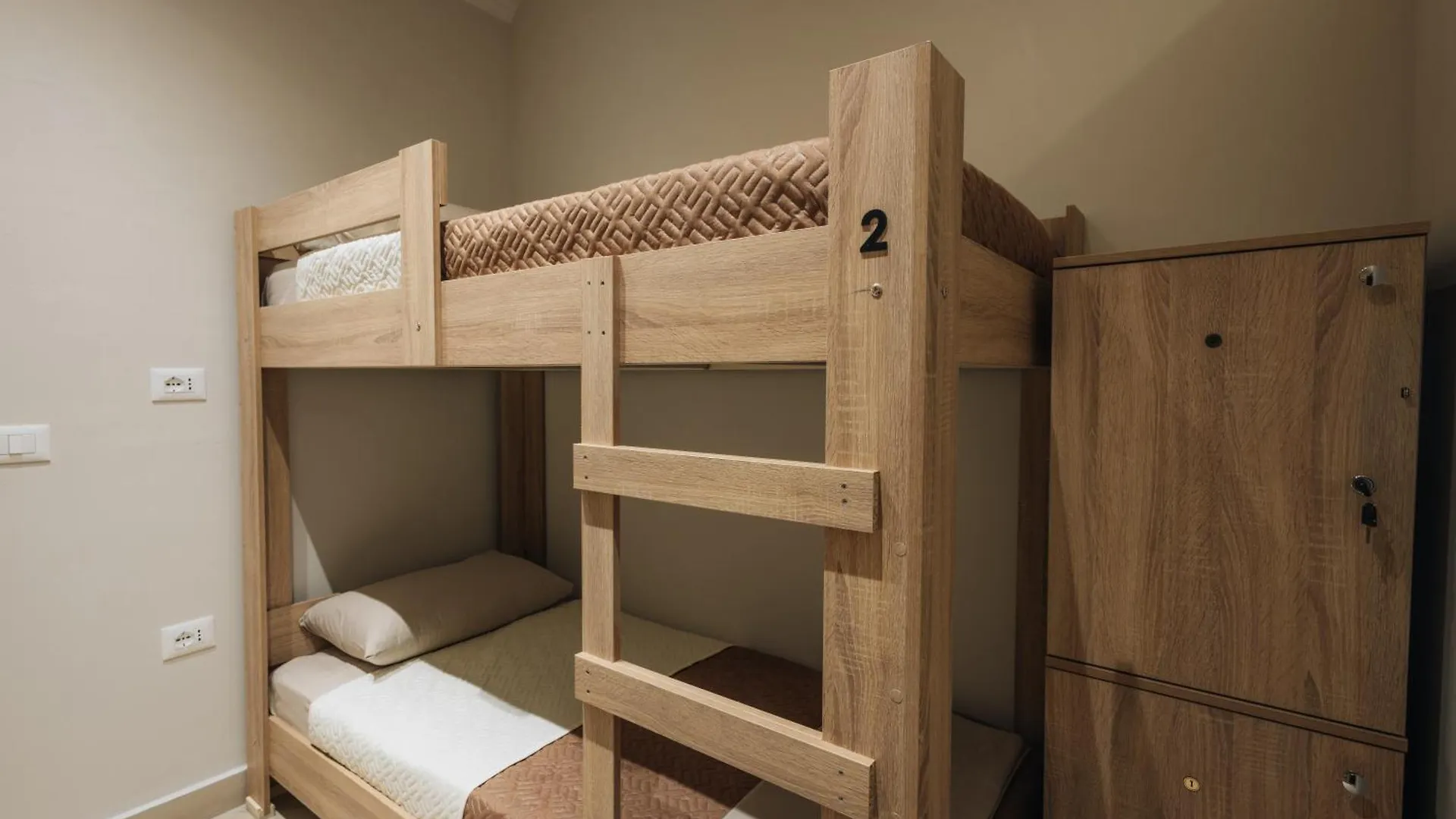 Gm Tirana Hostel
