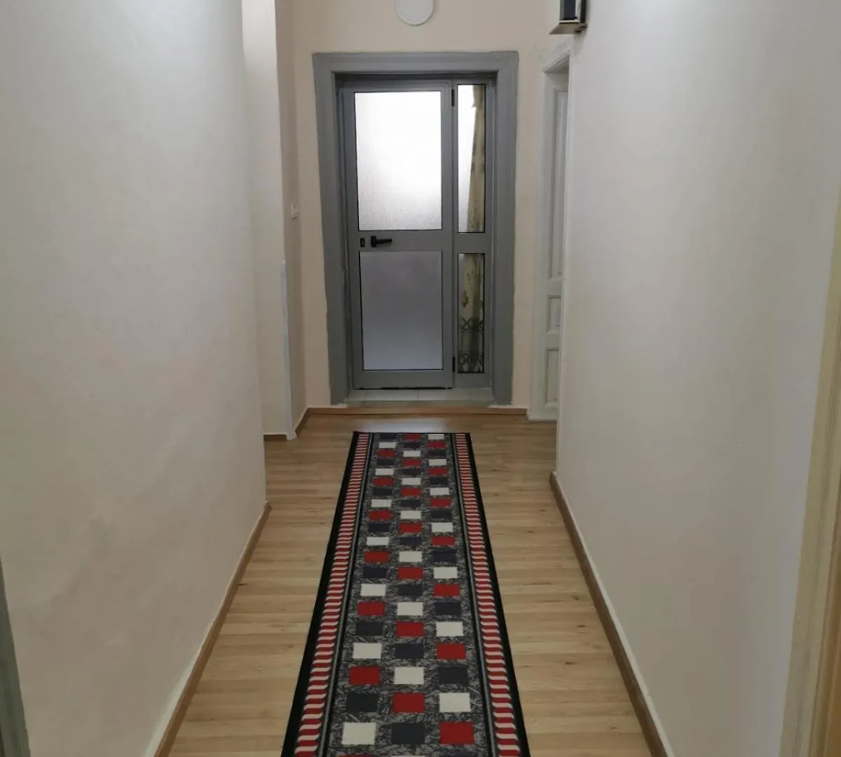 Gm Tirana Hostel 0*,